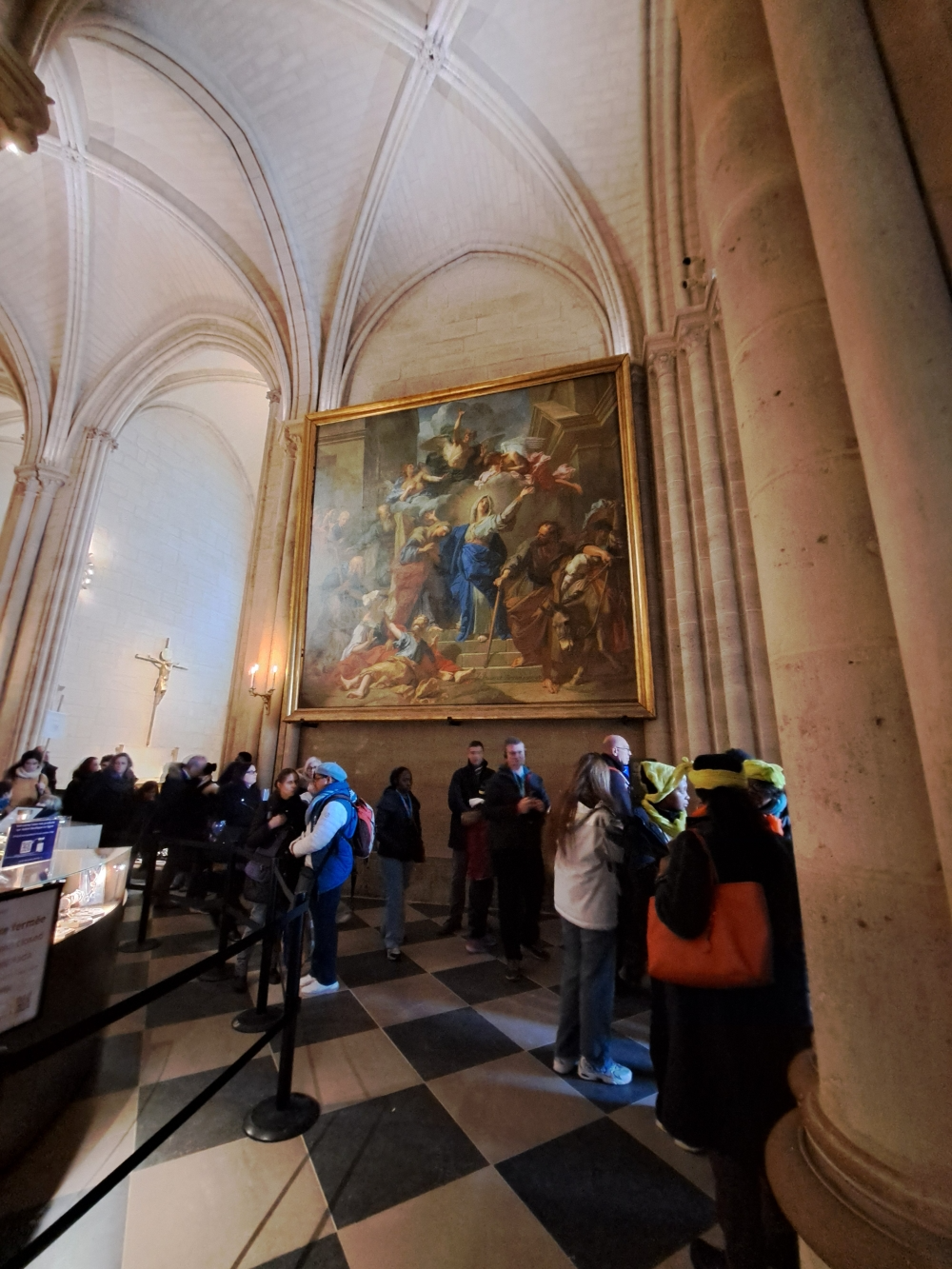 Une image contenant habits, art, int&eacute;rieur, &eacute;glise

Le contenu g&eacute;n&eacute;r&eacute; par l&rsquo;IA peut &ecirc;tre incorrect.